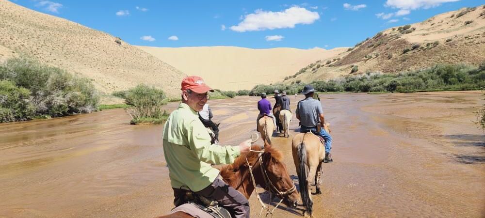 HORSEBACK RIDING & TREKKING IN ALTAI MONGOLIA 